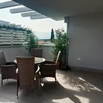 The Terrace On The Lake - Apartment With Pool
