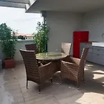 The Terrace On The Lake - Apartment With Pool