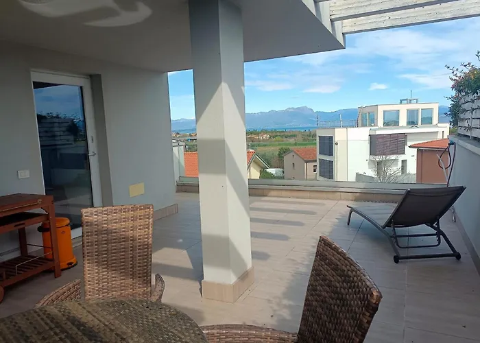 The Terrace On The Lake - Apartment With Pool